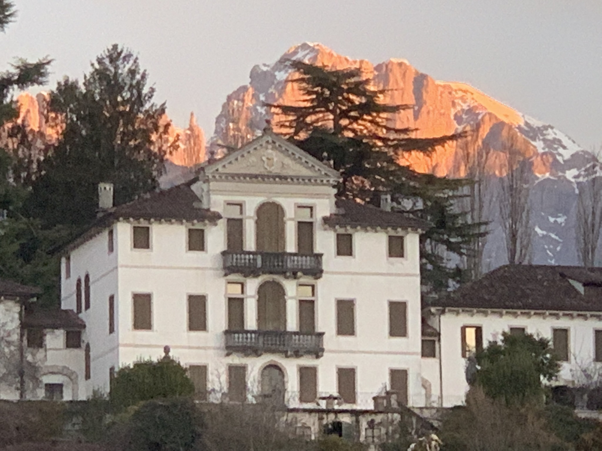 villa-e-dolomiti